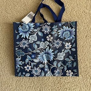 New plastic carry bag from Vera Bradley🌺